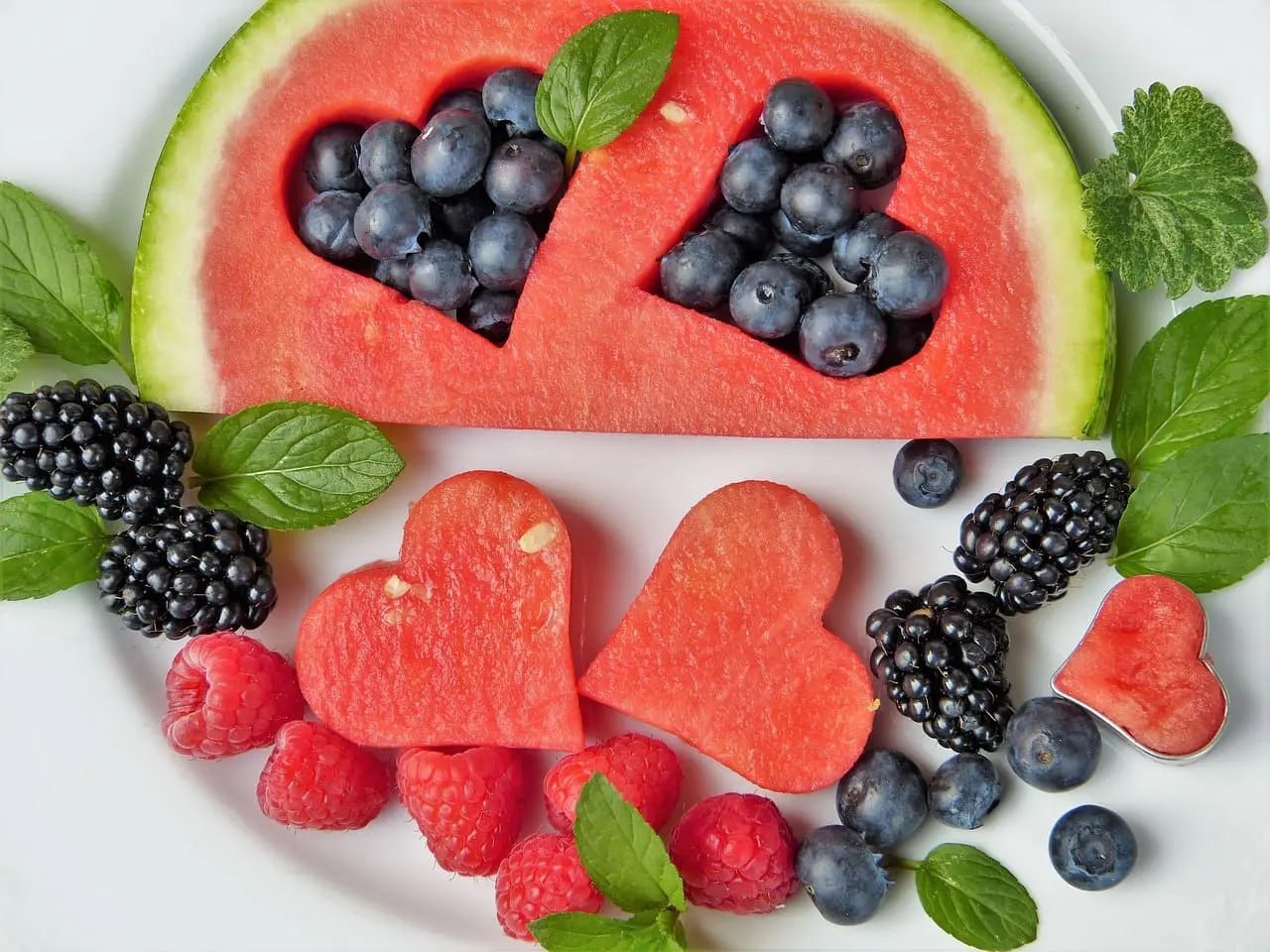 Nutricionista dietista vegano online con alimentación saludable a base de frutas